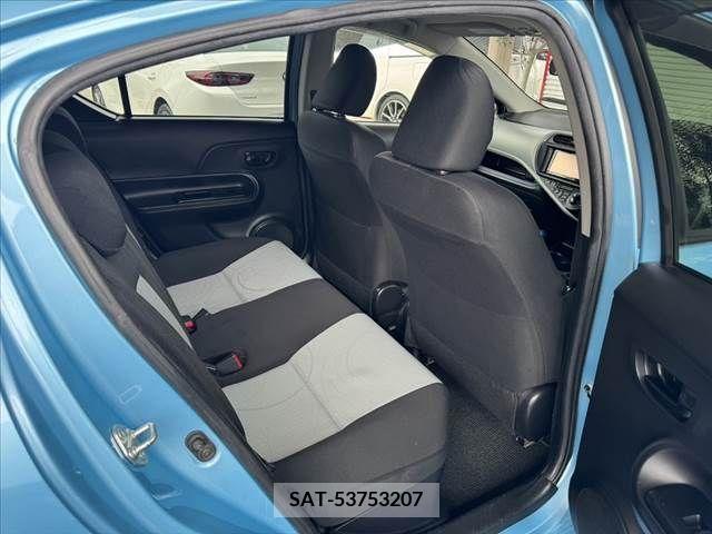 Toyota AQUA 2013-07 313967-16