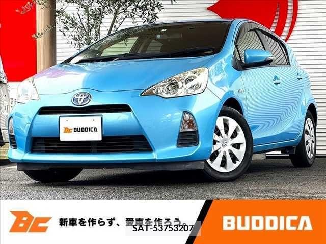 Toyota AQUA 2013-07 313967-0