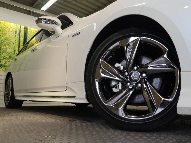 Toyota CROWN SEDAN 2019-11 185818-13