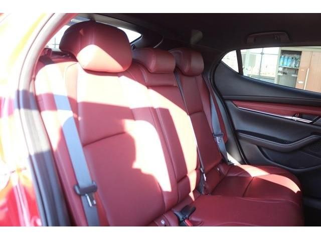 Mazda MAZDA3 2019-09 24693-14