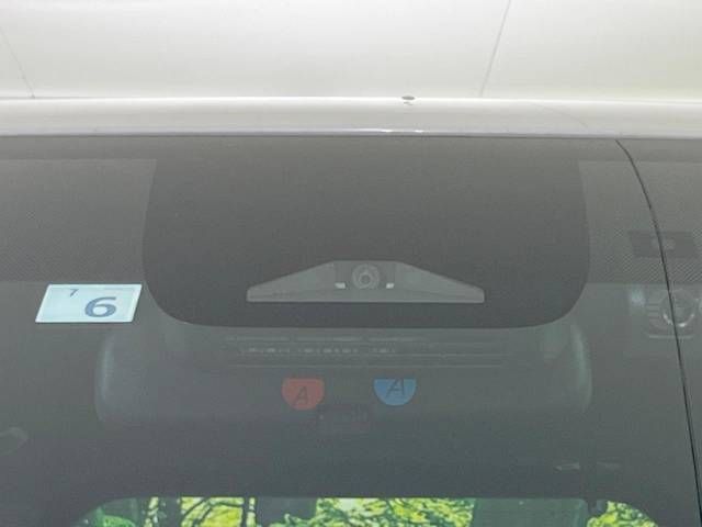 Toyota NOAH 2023-06 188495-3