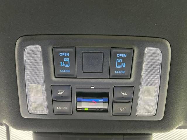 Toyota NOAH 2023-06 188495-2