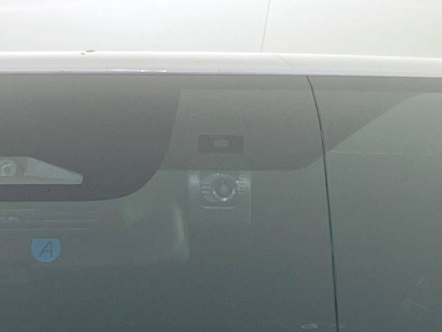 Toyota NOAH 2023-06 188495-7