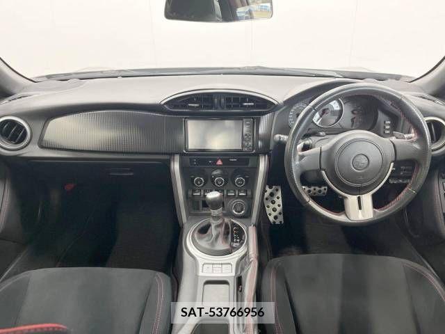 Toyota 86 2012-04 258683-1