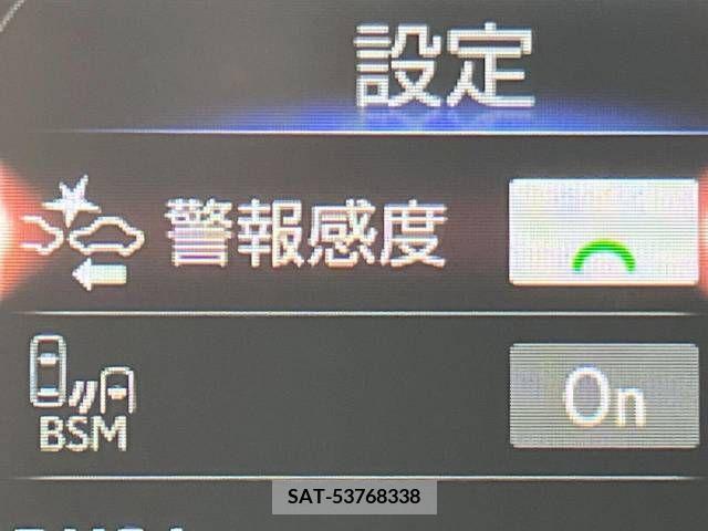 Lexus IS 2022-04 354093-6