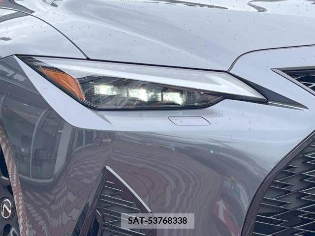 Lexus IS 2022-04 354093-12