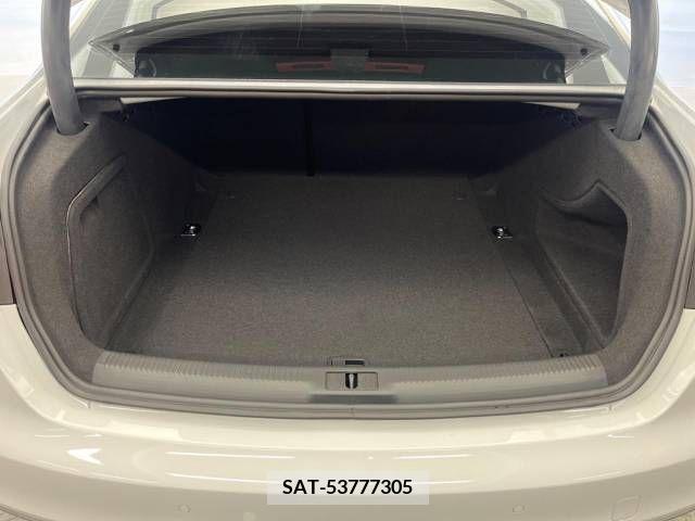Audi A4 2015-06 241203-11