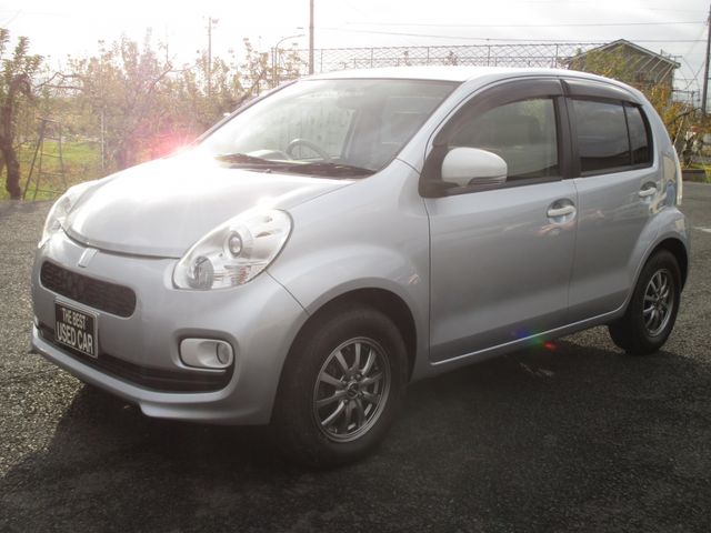 Toyota PASSO 2015-04 194285-0