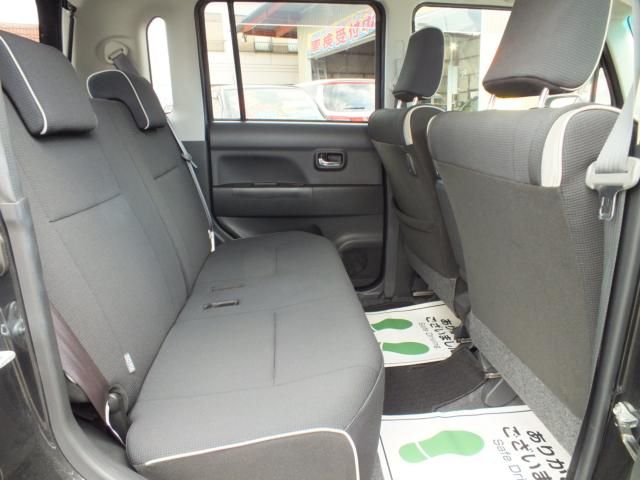 Daihatsu MOVE CONTE 2017-05 14040-18