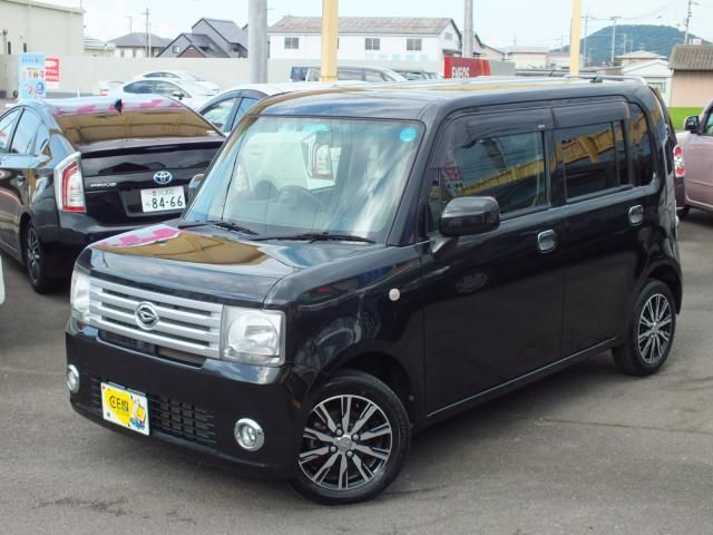 Daihatsu MOVE CONTE 2017-05 14040-3