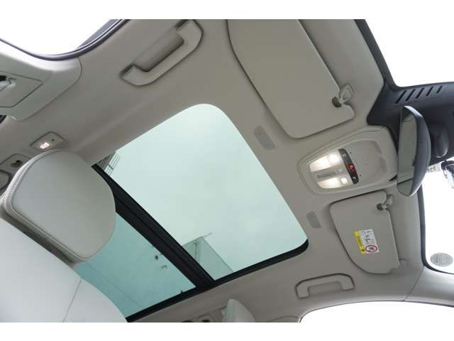 Volvo XC60 2022-09 5283-18