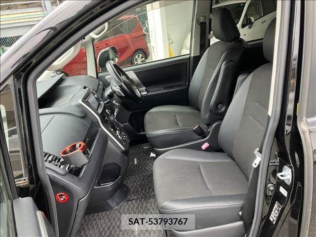 Toyota VOXY 2013-01 289852-9