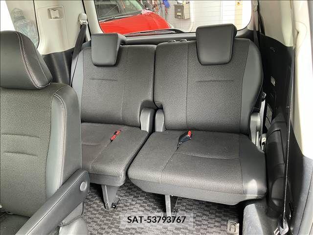 Toyota VOXY 2013-01 289852-13