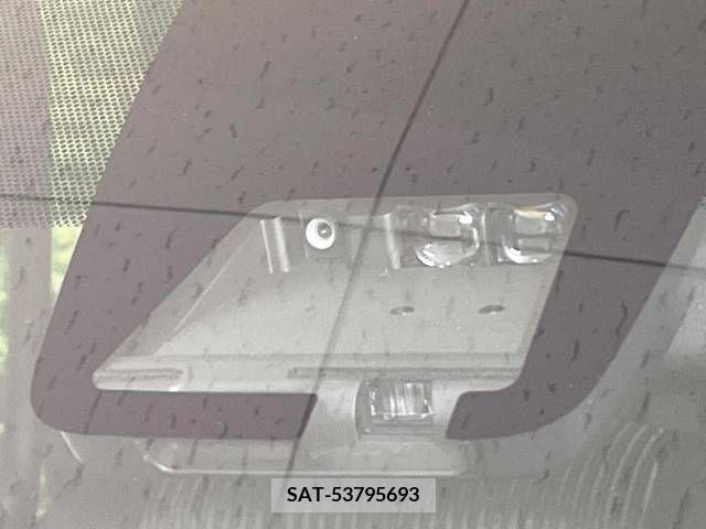 Toyota VOXY 2018-12 224688-7