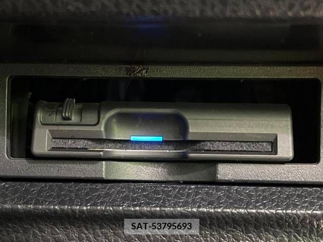 Toyota VOXY 2018-12 224688-6