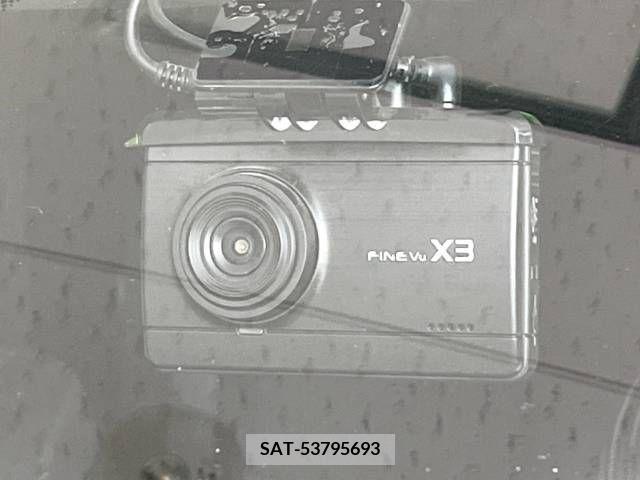 Toyota VOXY 2018-12 224688-5