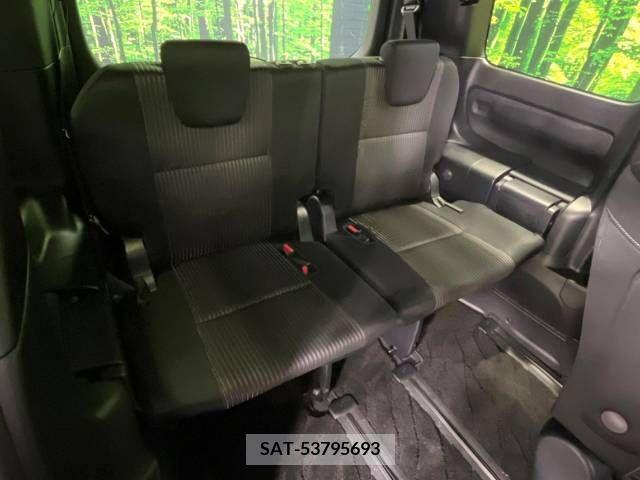Toyota VOXY 2018-12 224688-10