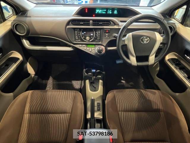 Toyota AQUA 2013-07 356247-1