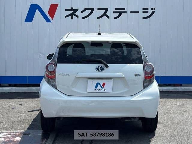Toyota AQUA 2013-07 356247-15