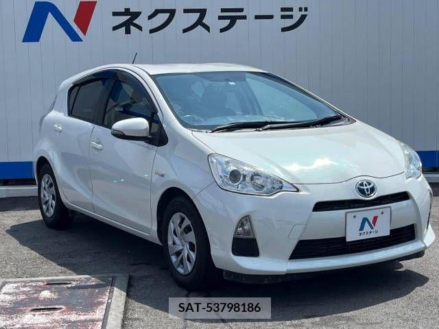 Toyota AQUA 2013-07 356247-16