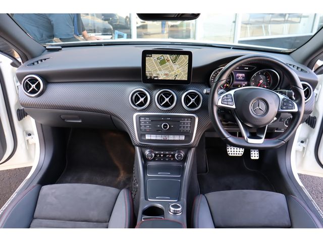 Mercedes Benz A-CLASS 2017-01 5317-4