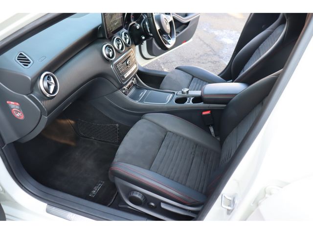 Mercedes Benz A-CLASS 2017-01 5317-5