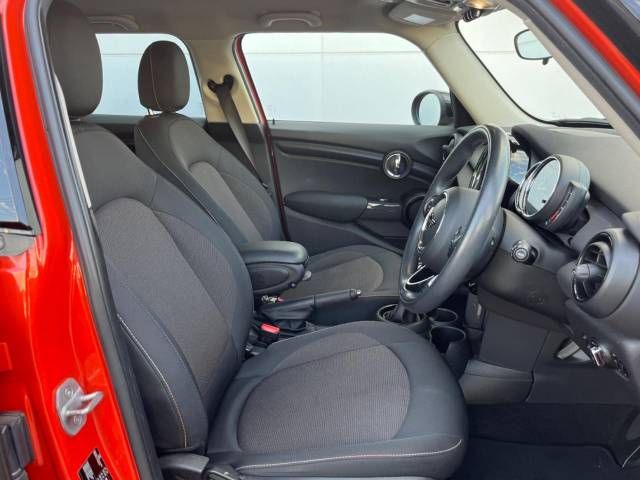 Bmw MINI 2020-05 27105-8