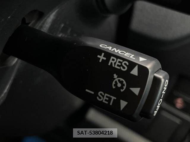Toyota ESQUIRE 2017-06 321528-7