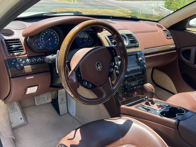 Maserati QUATTROPORTE 2011-04 1710-9
