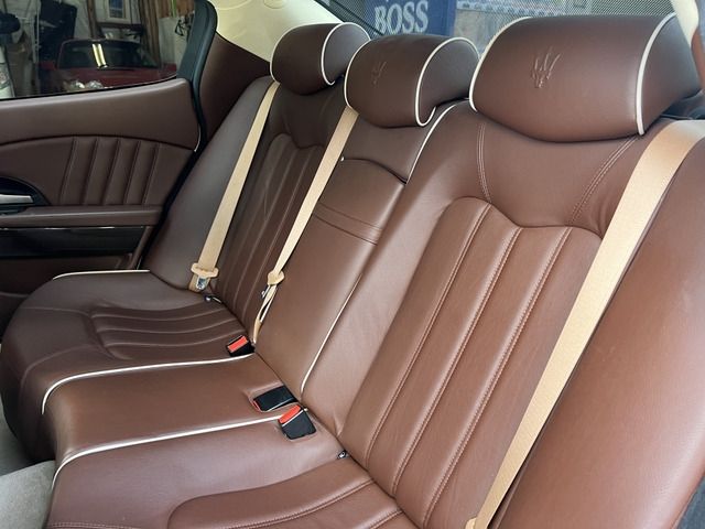Maserati QUATTROPORTE 2011-04 1710-20