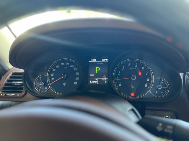Maserati QUATTROPORTE 2011-04 1710-18