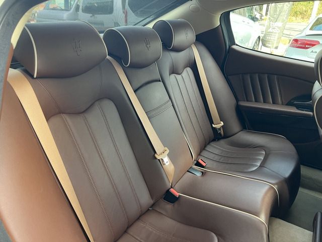 Maserati QUATTROPORTE 2011-04 1710-22