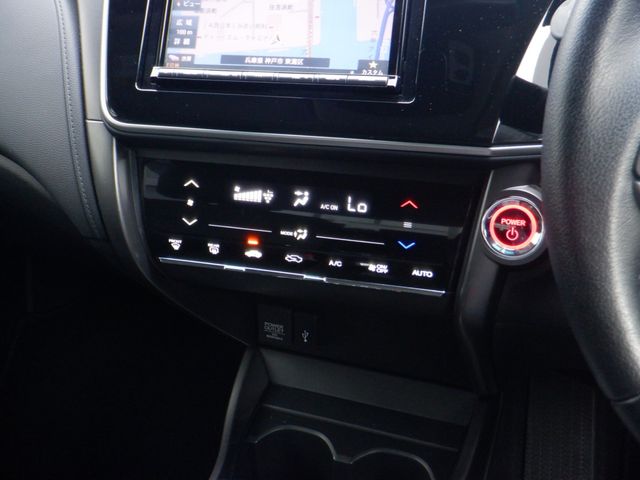 Honda GRACE 2018-07 5856-6