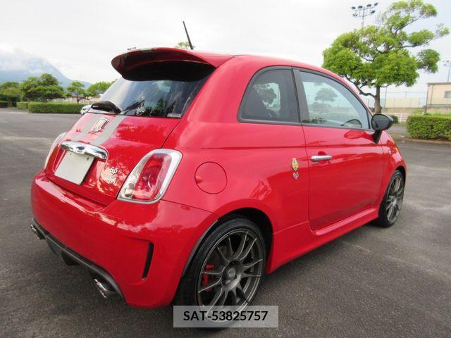 Abarth 695 2011-07 200514-18