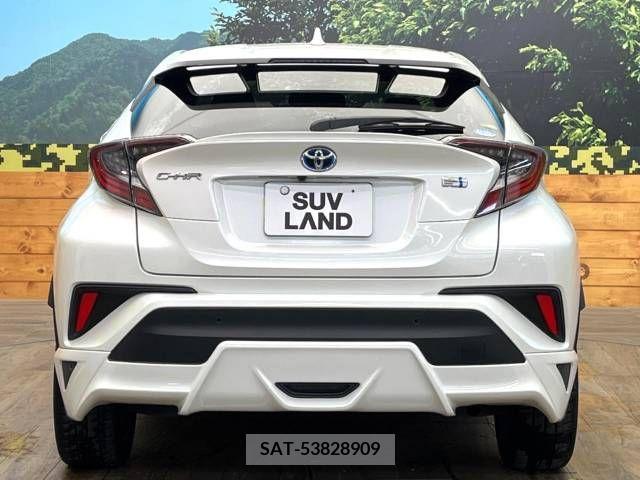 Toyota C-HR 2017-04 396046-15