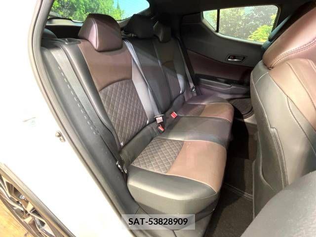 Toyota C-HR 2017-04 396046-9