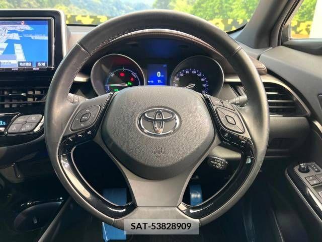 Toyota C-HR 2017-04 396046-11