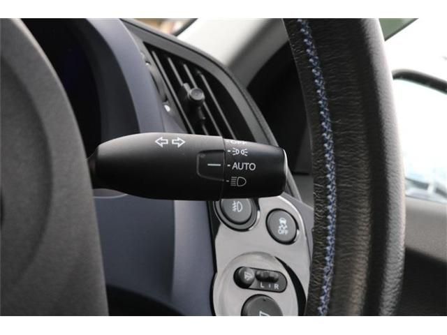 Honda CR-Z 2010-06 6274-13