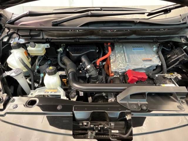 Nissan SERENA 2018-11 191924-18