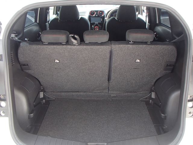 Nissan NOTE 2017-04 12581-11