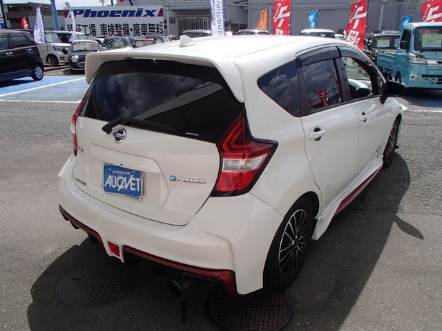 Nissan NOTE 2017-04 12581-1