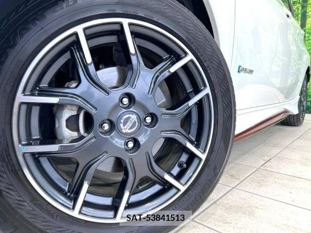 Nissan NOTE 2017-05 212760-13