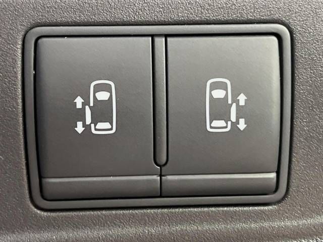 Nissan SERENA 2017-02 15325-2