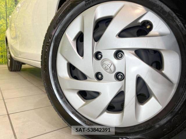 Toyota AQUA 2019-07 389263-13