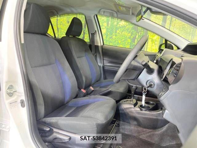 Toyota AQUA 2019-07 389263-8