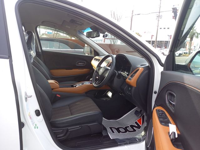 Honda VEZEL 2014-04 511-9