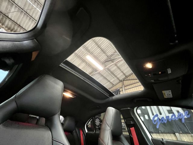Mercedes Benz A-CLASS 2016-08 10733-9