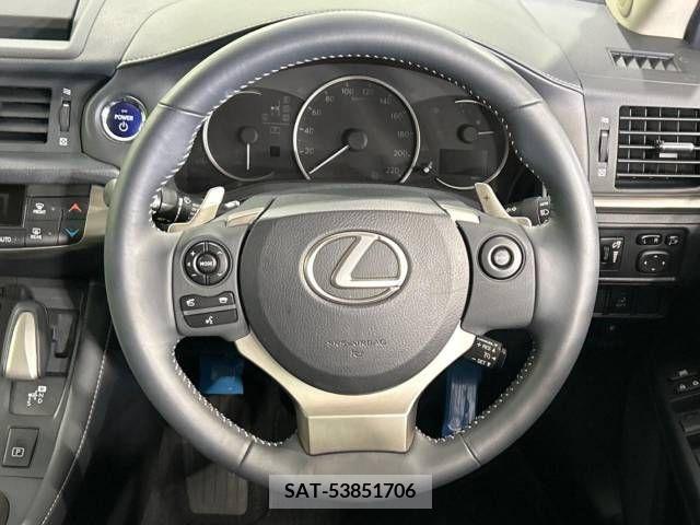 Lexus CT 2014-07 387903-11