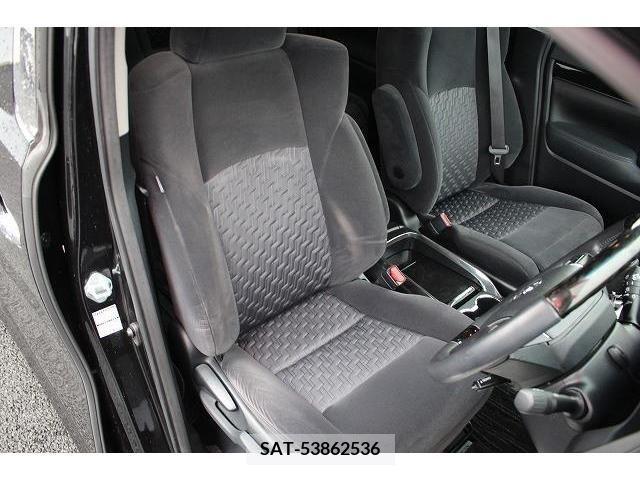 Toyota VELLFIRE 2017-10 213551-12