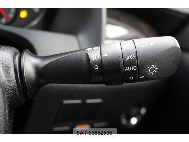 Toyota VELLFIRE 2017-10 213551-3